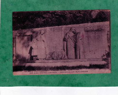 Ruffec Monument Aux Morts  1914-1918 Charente 16 - Ruffec