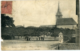Savigny Place Et Eglise - Savigny Le Temple