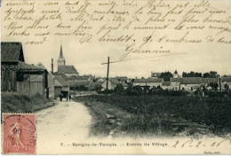 Savigny  Entree Du Village - Savigny Le Temple