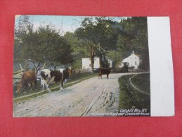 New York> Catskills Mts  Cows On Kiskatom Road Near Creekside House    Ref 1381 - Catskills