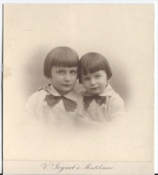 PHOTO Enfants - Identifizierten Personen