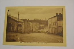 (NI01) CPA Celles-sur -Belle (Deux-Sèvres) - Le Coin Des Halles - Celles-sur-Belle