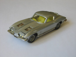 CORGI TOYS - Made In GT Britain - CHEVROLET CORVETTE STING RAY  **** EN ACHAT IMMEDIAT **** - Corgi Toys