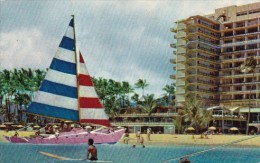 Colorful  Catamaran At Hawaiian Village Hotel Honolulu Hawaii 1960 - Honolulu
