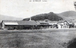 LE THILLOT - BEAU PLAN DE LA GARE - WAGONS -  TOP !!! - Le Thillot