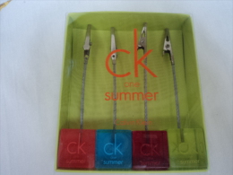 CALVIN KLEIN " CK ONE SUMMER"  BOITE  4 PORTE- PHOTOS   LIRE & VOIR!!! - Miniatures Womens' Fragrances (in Box)