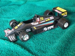 BURAGO - F1  NO BOITE  Scala 1/24 - Burago