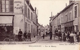 BALLANCOURT-SUR-ESSONNE RUE DE MARTROY GARDE CHAMPETRE BOUCHER TRES ANIMEE COMMERCES 1918 - Ballancourt Sur Essonne