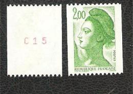 TIMBRE FRANCE LIBERTE DELACROIX ROULETTE 2,00 VERT N° 2487 A NEUF °° NUMERO ROUGE AU VERSO 015 - Rollen