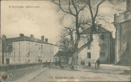 63 SAINT GERVAIS D'AUVERGNE / La Place De L'Eglise / - Saint Gervais D'Auvergne