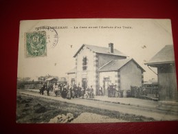PLOUDAMEZEAU  La Gare Avant L Arrivée Du Train 1907 FINISTERE - Ploudalmézeau