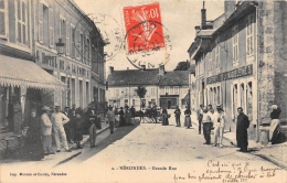 Delcampe - CHER  18  NERONDES  GRANDE RUE  COMMERCES - Nérondes
