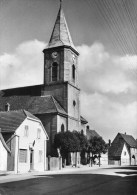 FESSENHEIM  L'EGLISE ET RUE PRINCIPALE - Fessenheim