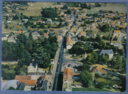 Carte Postale 86. Saint-Julien-l'Ars  Vue D´avion  Trés Beau Plan - Saint Julien L'Ars