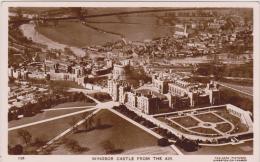 Air Shot, Windsor Castle. Unused Card.   RP - Windsor