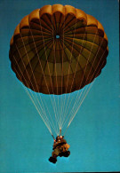 PARACHUTISME...CPM. ANIMEE - Parachutting