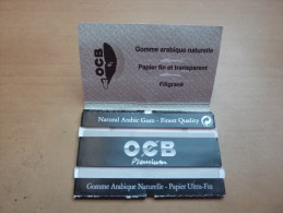 Papier à Cigarettes ** OCB Premium (Gomme Arabique Naturelle, Papier Fin Et Transparent, Filigrané) (mauve) - Autres & Non Classés