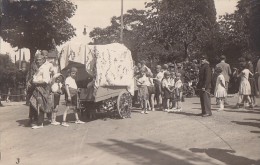 Fêtes - Carte-Photo - Carnaval Char Roulotte Gitans - Déguisement Enfants Ecole - Garde-Champêtre - A Situer - Karneval - Fasching