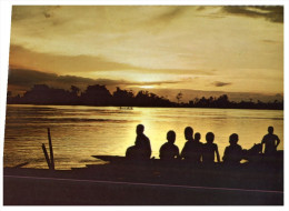 (PH 222) Papua New Guinea Islands - Rabaul And Native Fisherman (2 Cards) - Papouasie-Nouvelle-Guinée