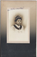 PHOTO Femme  ,support Cartonné - Identified Persons