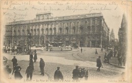 69 LYON - La Place Des Terreaux Et Le Palais Des Arts - Otros & Sin Clasificación