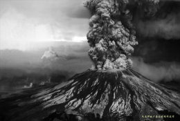 [ T09-014 ] Vulkan Volcano Volcan Volcán Vulkanen  ,China Pre-stamped Card, Postal Stationery - Volcans