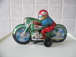 GIOCATTOLO DI LATTA MADE IN JAPAN MOTOCICLETTA  VINTAGE ANNI 50 - Toy Memorabilia