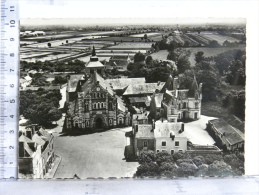 CPSM (49) Maine Et Loire - CHEMILLE - église, Place St Pierre Et Le Cloître - Chemille