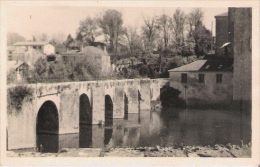 LAVARDAC (47) PHOTO DU PONT DE PIERRES PRES DU MOULIN DES TOURS - Lavardac