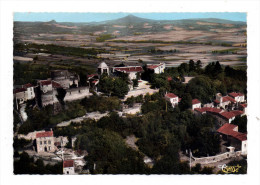 Chalus Vue Aerienne Couleur Sur Une Partie Du Village Avec L'eglise Et Le Chateau Canton Saint Germain Lembron - Saint Germain Lembron