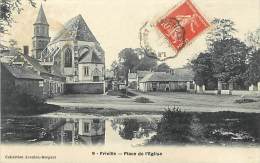 Ref 543- Somme - Friville - La Place De L Eglise / -carte Décollée -voir Dans Description - - Friville Escarbotin