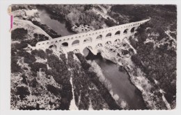 (RECTO / VERSO) LE PONT DU GARD - N° 3 - VUE AERIENNE - Ed. ROHFRITSCH - FORMAT CPA - Remoulins