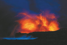 (T22-022 )  Vulkan Volcano Volcan Volcán , Prestamped Card, Postal Stationery - Vulkane