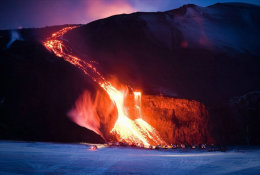(T22-054 )  Vulkan Volcano Volcan Volcán , Prestamped Card, Postal Stationery - Volcanos