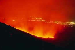 (T22-067 )  Vulkan Volcano Volcan Volcán , Prestamped Card, Postal Stationery - Volcanos