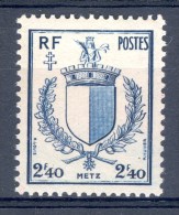 VARIÉTÉS  FRANCE 1945 N° 734 METZ NEUF * GOMME DOS CHARNIÈRES - Unused Stamps