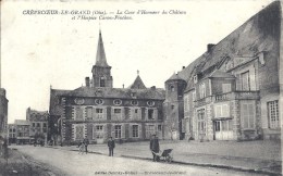 PICARDIE - 60 - OISE - CREVECOEUR LE GRAND - 3500 Hab -  Hospice Caron -Pinchon - Cour D'honneur Du Château - Crevecoeur Le Grand