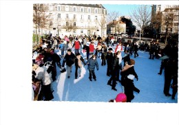 21 - DIJON - La Patinoire De Noel Place République - 21 Décembre 2004 - Animation Patineurs Patin à Glace - Eiskunstlauf