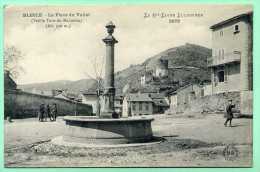 43 BLESLE - La Place Du Vallat - Blesle