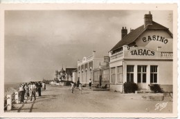 44. Tharon Plage. Le Casino Et Le Remblai - Tharon-Plage