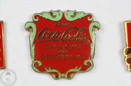 Vintage Coca Cola Advertising - Delicious And Refreshing - Pin Badge #PLS - Coca-Cola