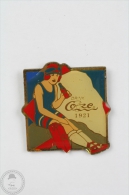 Vintage Pin Up Lady Drinking Coca Cola - Advertising Pin Badge #PLS - Coca-Cola