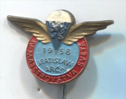 PARACHUTTING - 4th World Championship, 1956. Bratislava, Slovakia, Vintage Pin, Badge - Parachutting