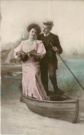 TENERO DUETTO MUSICALE DEGLI INNAMORATI IN BARCA. ROMANTICA CARTOLINA DEL 1910 - Valentinstag