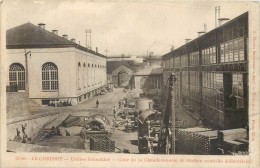 71 LE CREUSOT - Usines Schneider - Cour De La Chaudronnerie Et Station Contrôle D'électricité - Le Creusot