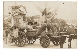 CARTE PHOTO---CARNAVAL----NICE LUCHON Autres ?---CHAR FLEURI---voir 2 Scans - Carnaval