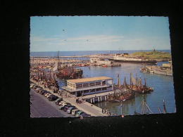 Bateau-n°30 / Ostende Entrée Du Port - Yacht Club Et Bassin De Pêche    /  Circulé En 19? .- - Sleepboten