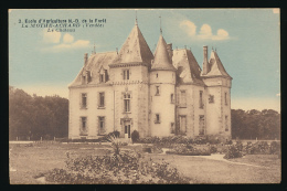 85 (VENDEE) - LA MOTHE-ACHARD : N° 2, Ecole D'Agriculture N.-D De La Forêt, Le Château, Edit. Poupin (non Circulée) - La Mothe Achard