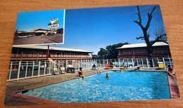 Moab UT Pool Girls Swimsuit JEEP Station Wagon 1960 Ford Falcon Cars Voitures Desert Lodge Inn - Sonstige & Ohne Zuordnung