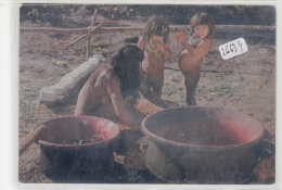 CPM Gf - Brésil - Xingu - Préparation "Urucum" Par Une Femme Kamaiura - Otros